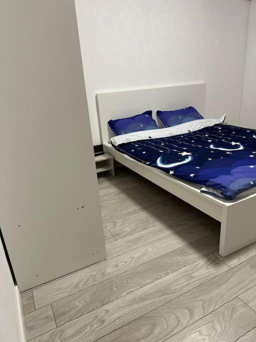 Wild Nest King Size Bed Bucharest
