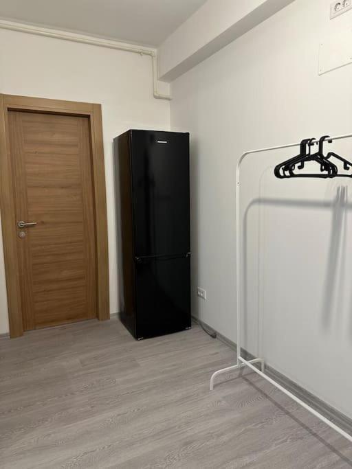 Wild Nest King Size Bed * Bucharest