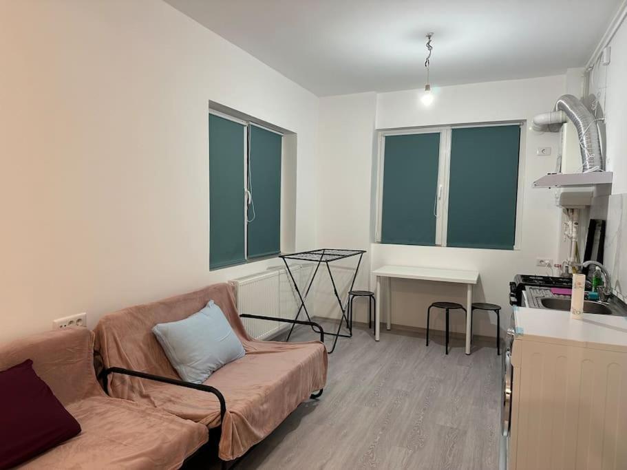 Apartment Wild Nest King Size Bed