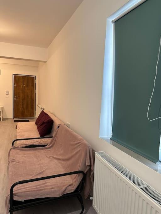 Wild Nest King Size Bed * Bucharest